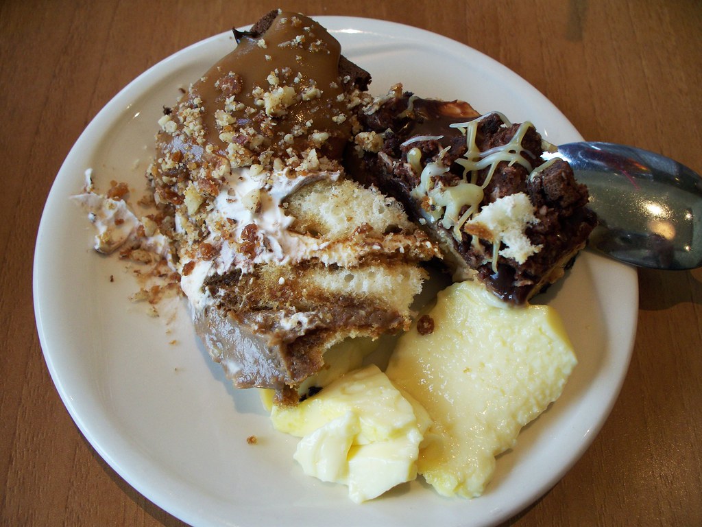 This is an ice cream brownie sundae type dessert. This combines popular desserts into one yummy dessert!